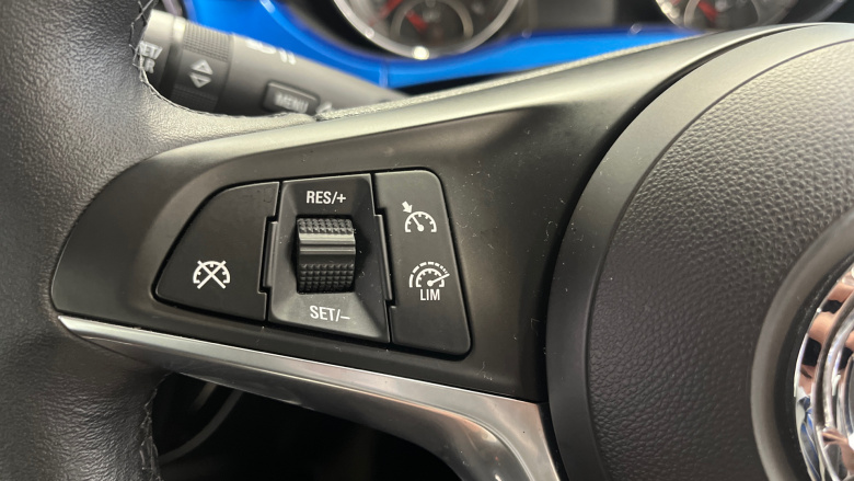 Vauxhall Adam 1.2i Griffin 3dr Petrol Hatchback